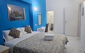 Relax ON Hostel 24/7